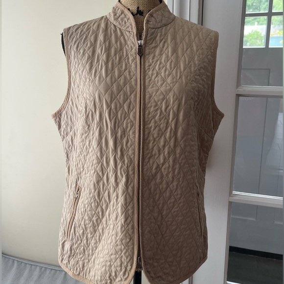 Women's Talbots Petites Tan Quilted Lightweight Vest, Size LP - Picture 2 of 9
